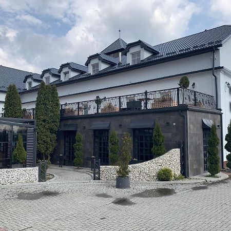 טרנובז'ג Hotel Kameleon מראה חיצוני תמונה