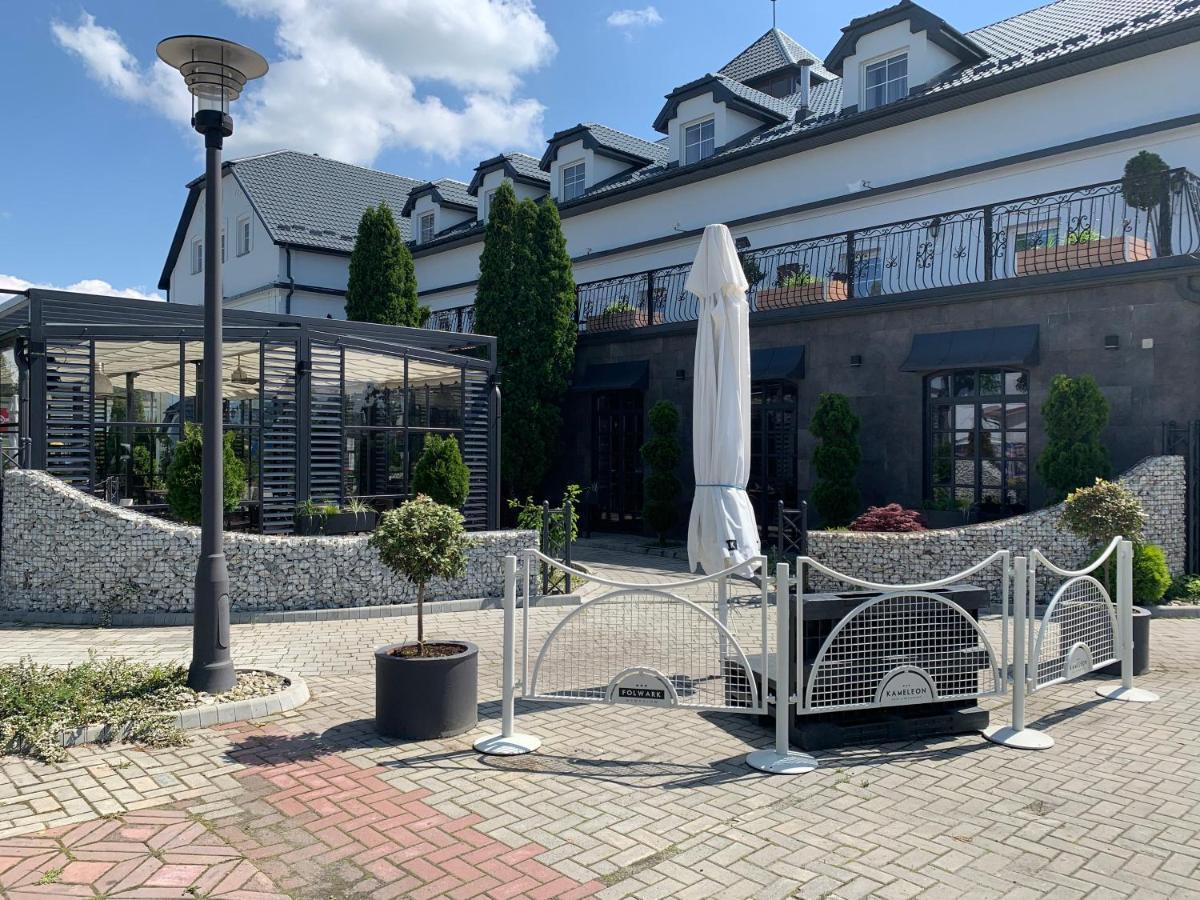 טרנובז'ג Hotel Kameleon מראה חיצוני תמונה