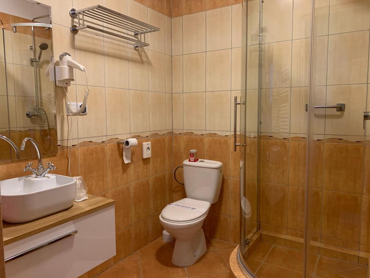טרנובז'ג Hotel Kameleon מראה חיצוני תמונה