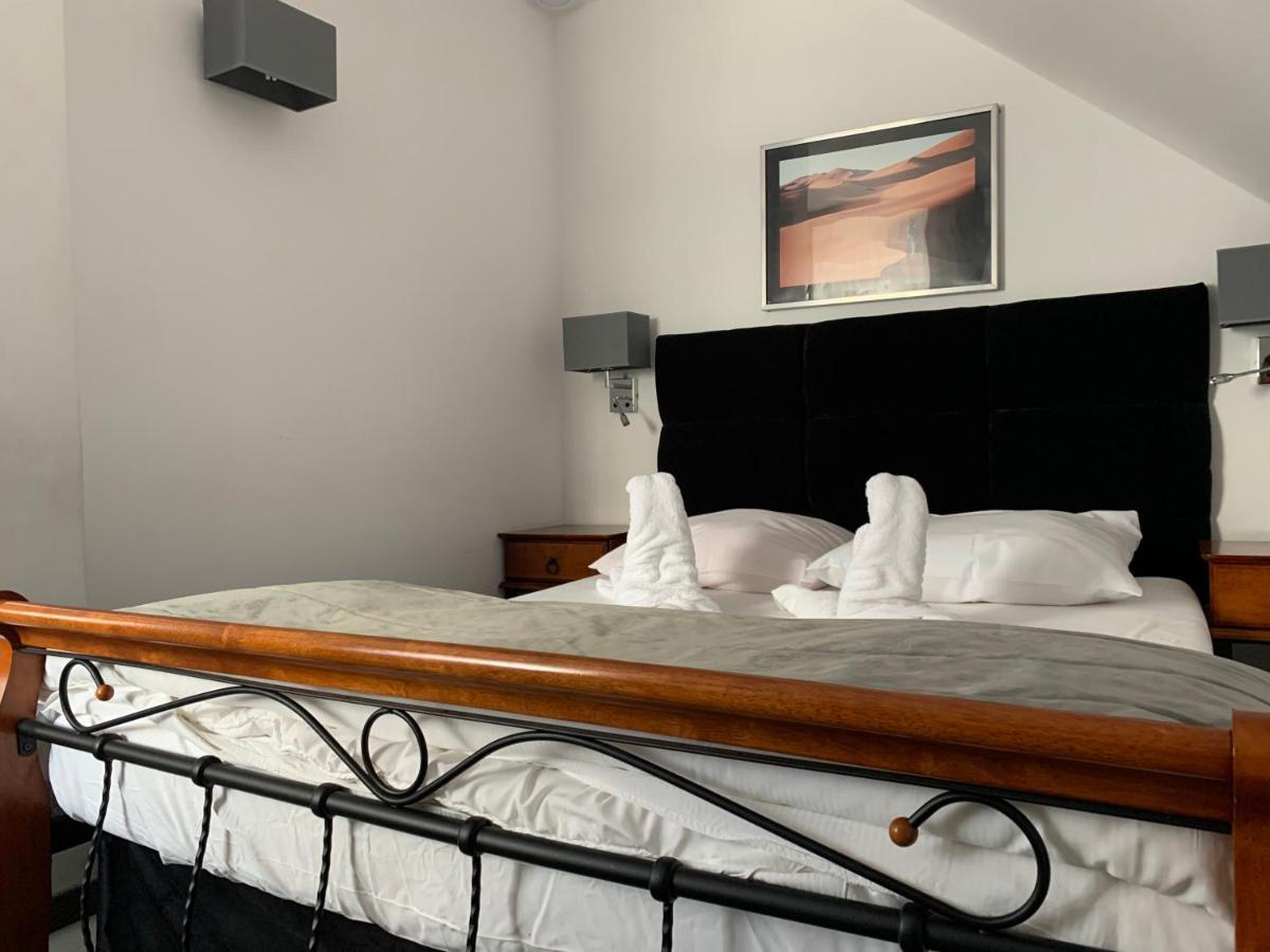 טרנובז'ג Hotel Kameleon מראה חיצוני תמונה