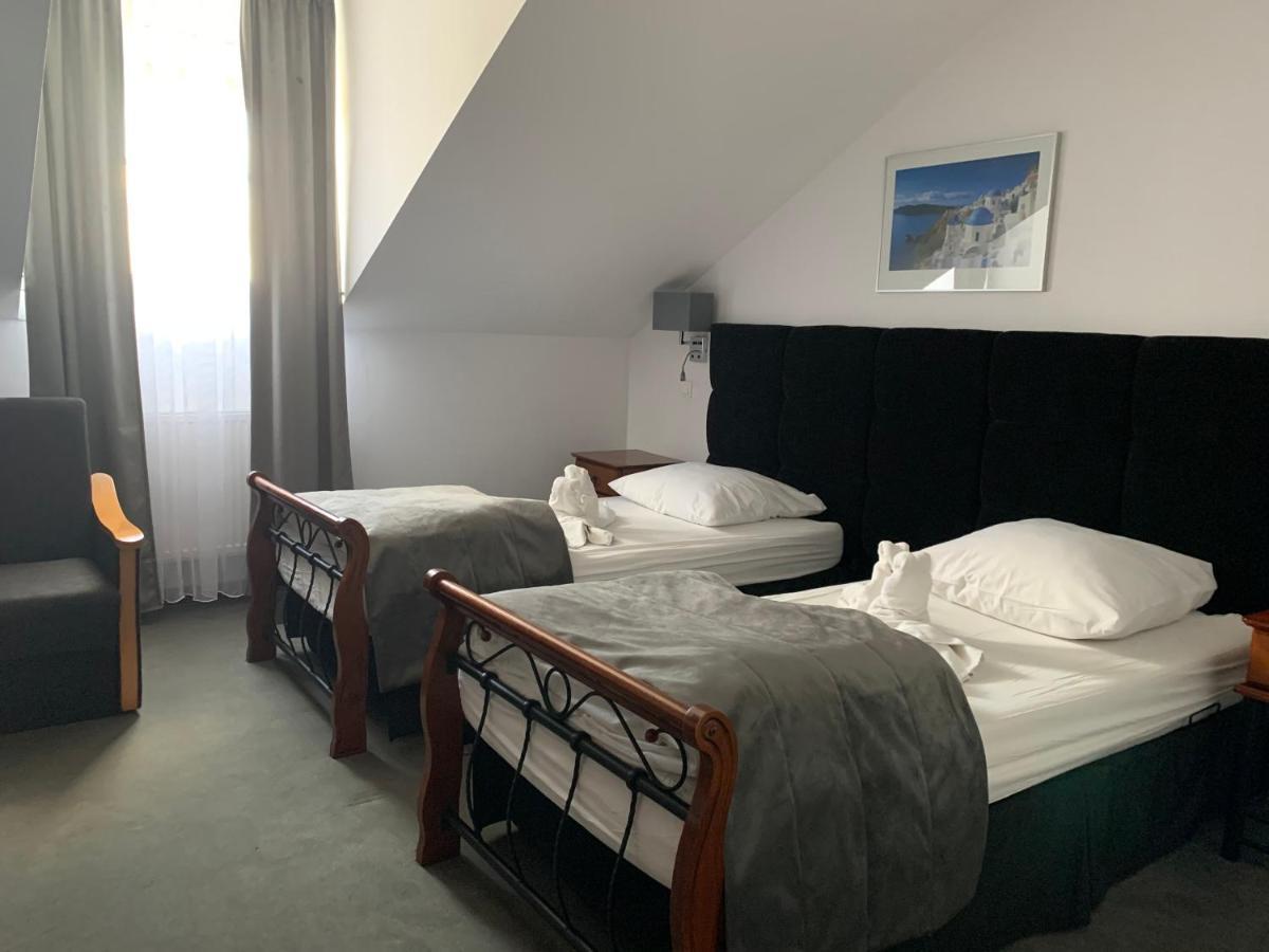 טרנובז'ג Hotel Kameleon מראה חיצוני תמונה
